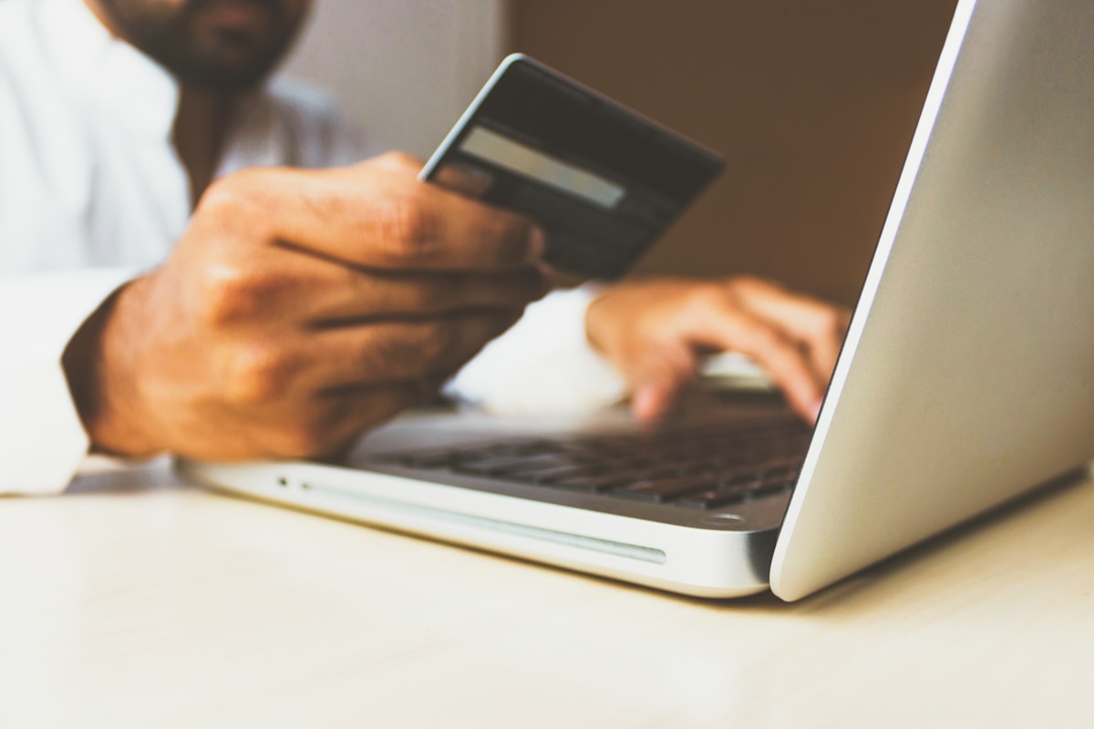 Cómo eliminar deudas de tarjetas de crédito